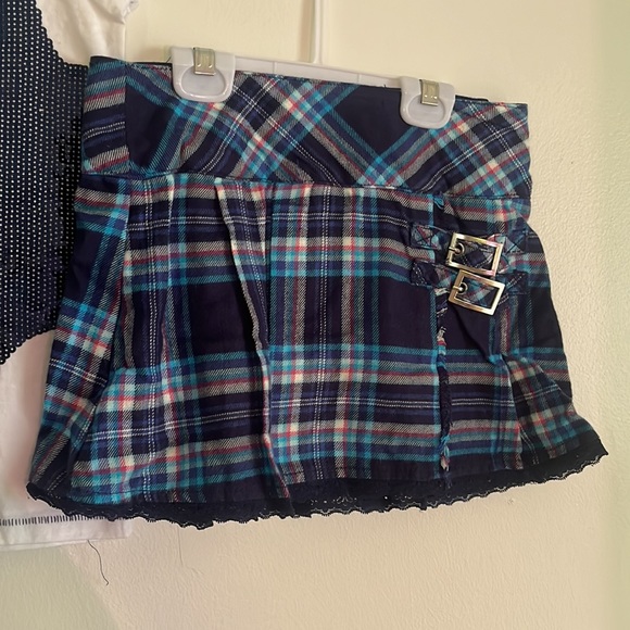 Justice sequined T shirt and skirt - Picture 4 of 12